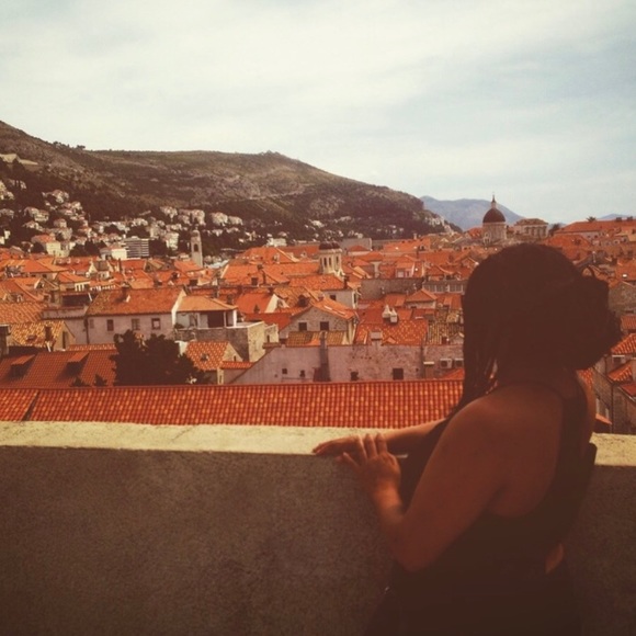 Meet your Posher, Ebonie - Picture 6 of 7